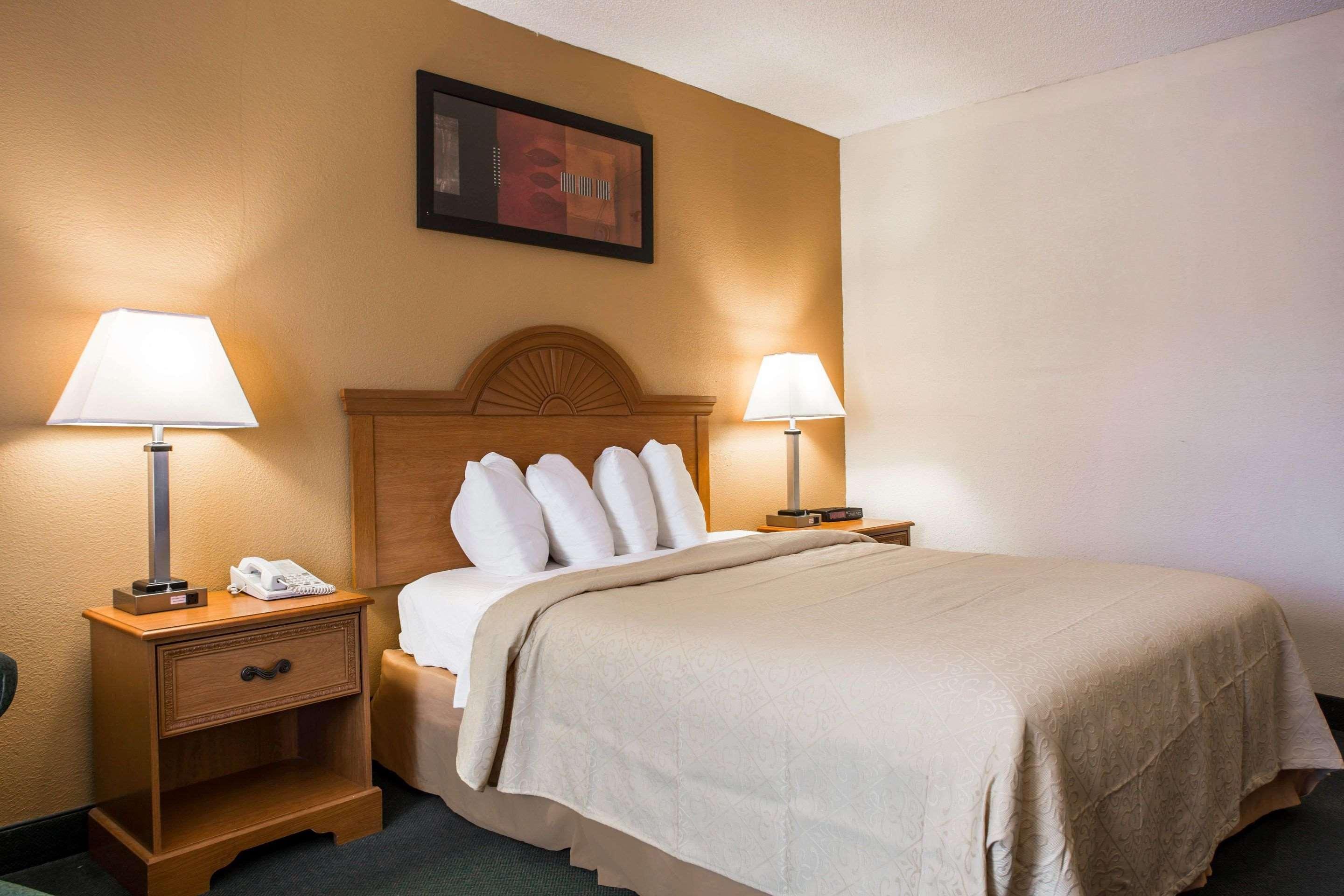 Quality Inn Айкен Экстерьер фото