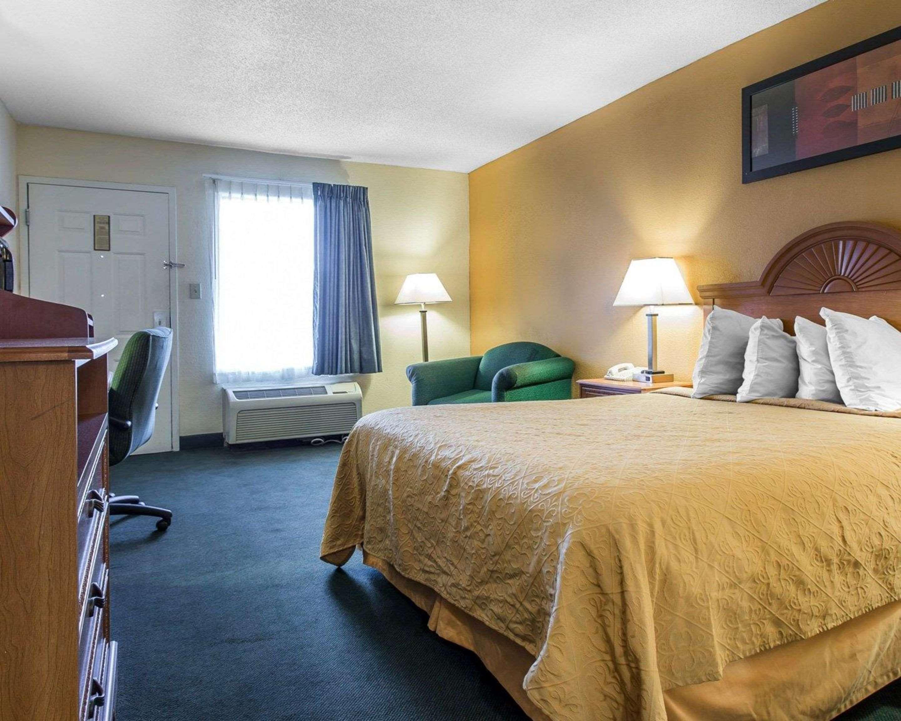 Quality Inn Айкен Экстерьер фото
