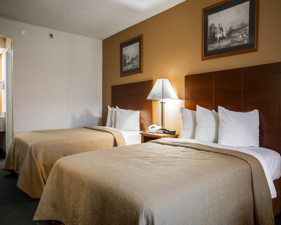 Quality Inn Айкен Экстерьер фото