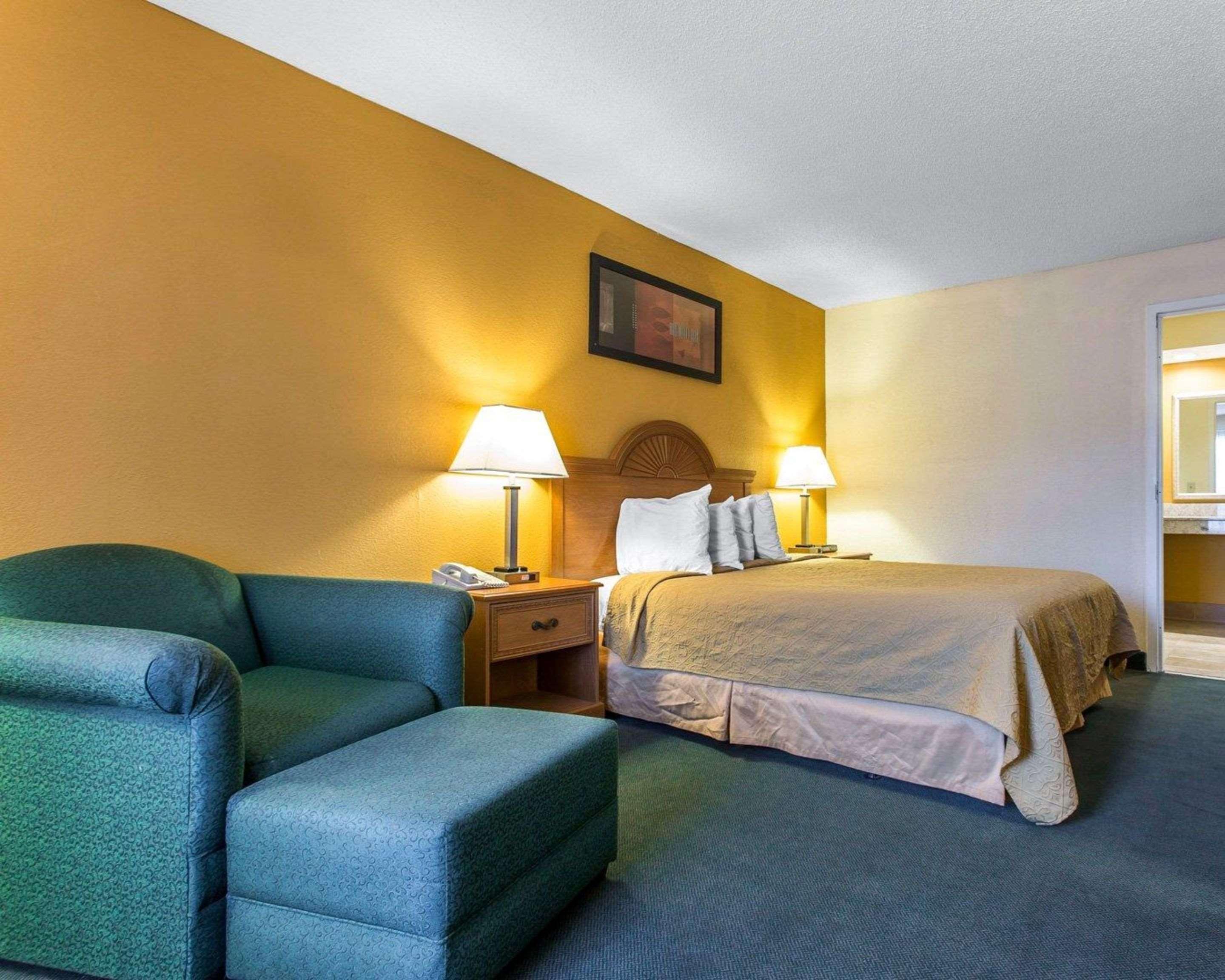 Quality Inn Айкен Экстерьер фото