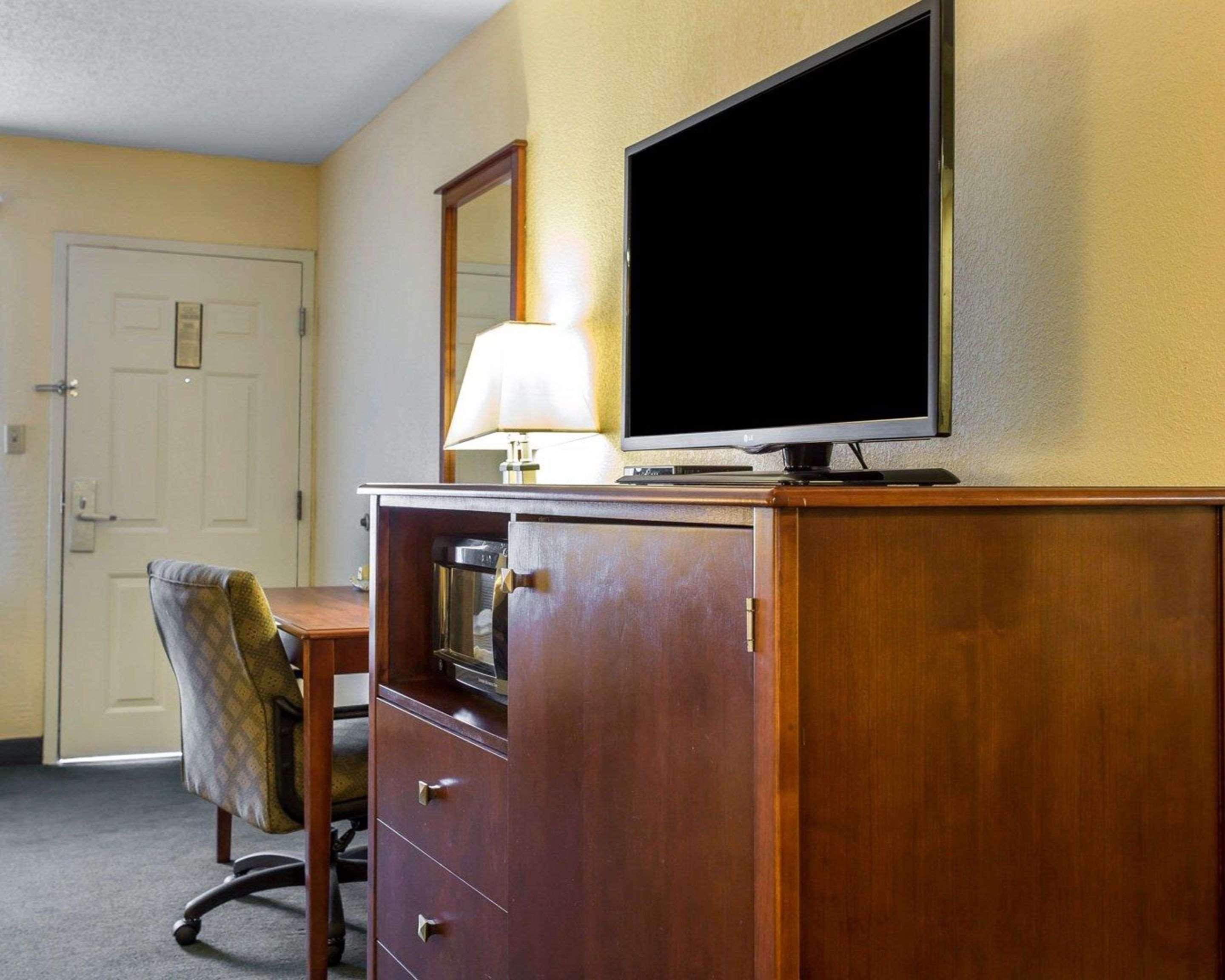 Quality Inn Айкен Экстерьер фото