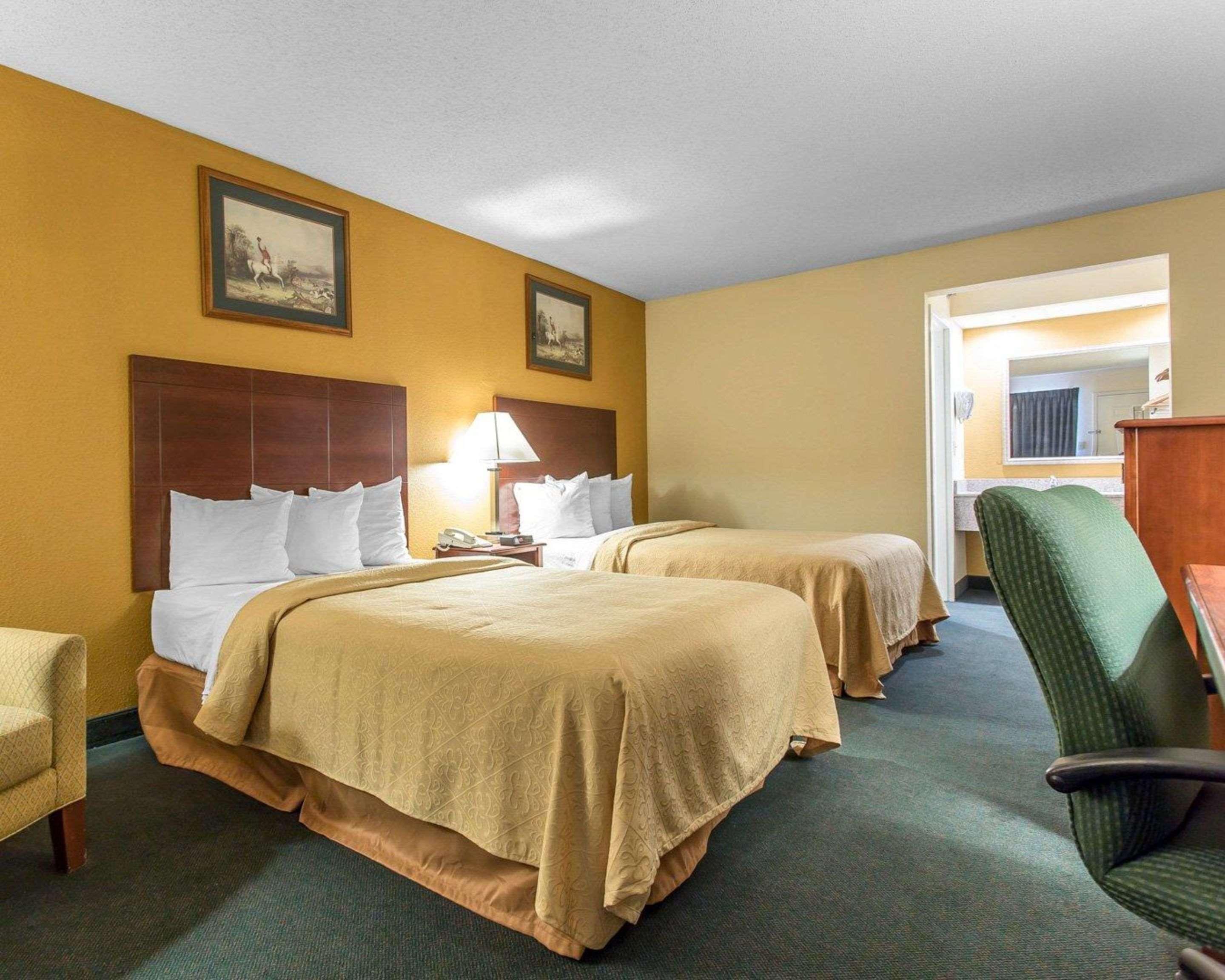 Quality Inn Айкен Экстерьер фото