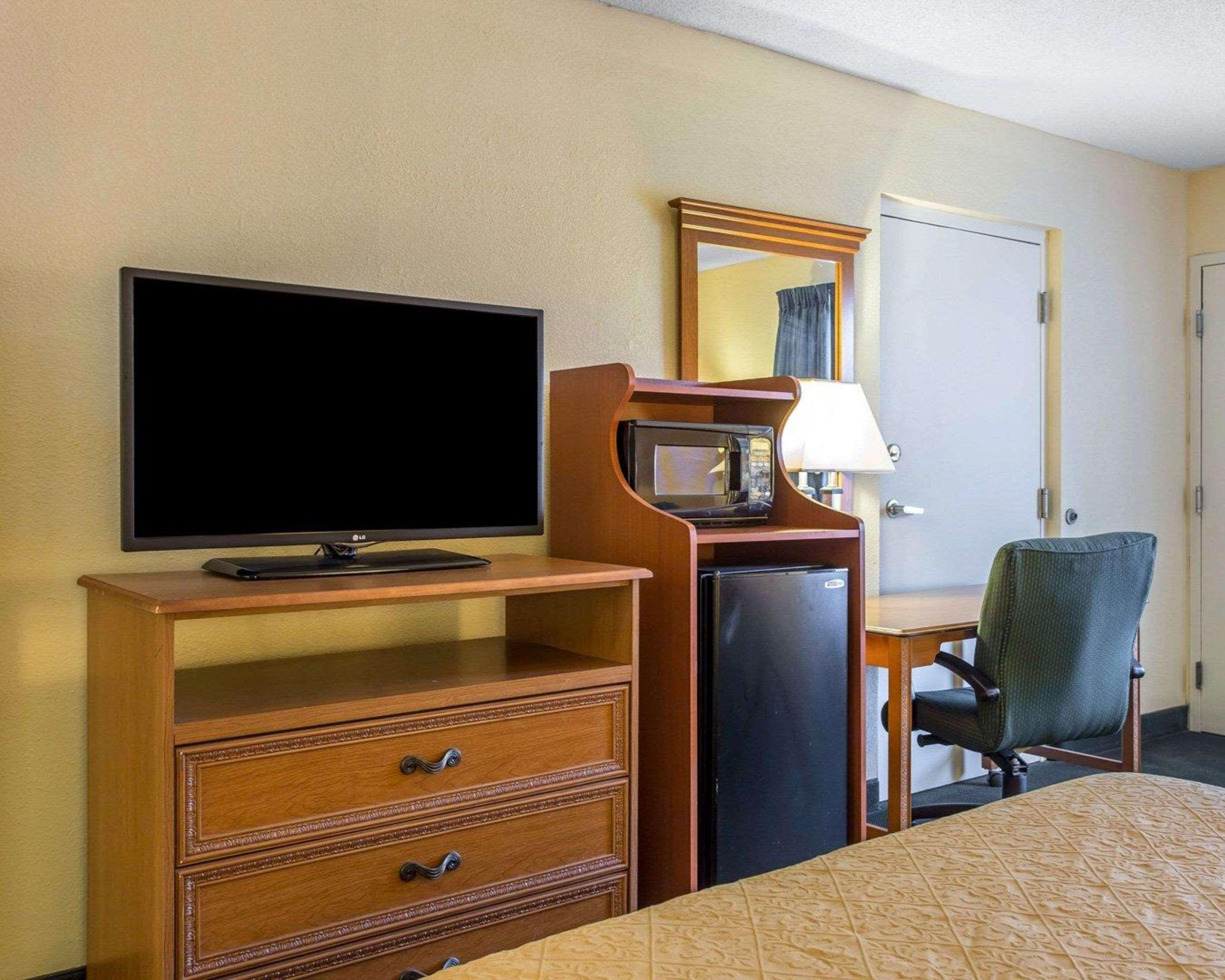 Quality Inn Айкен Экстерьер фото