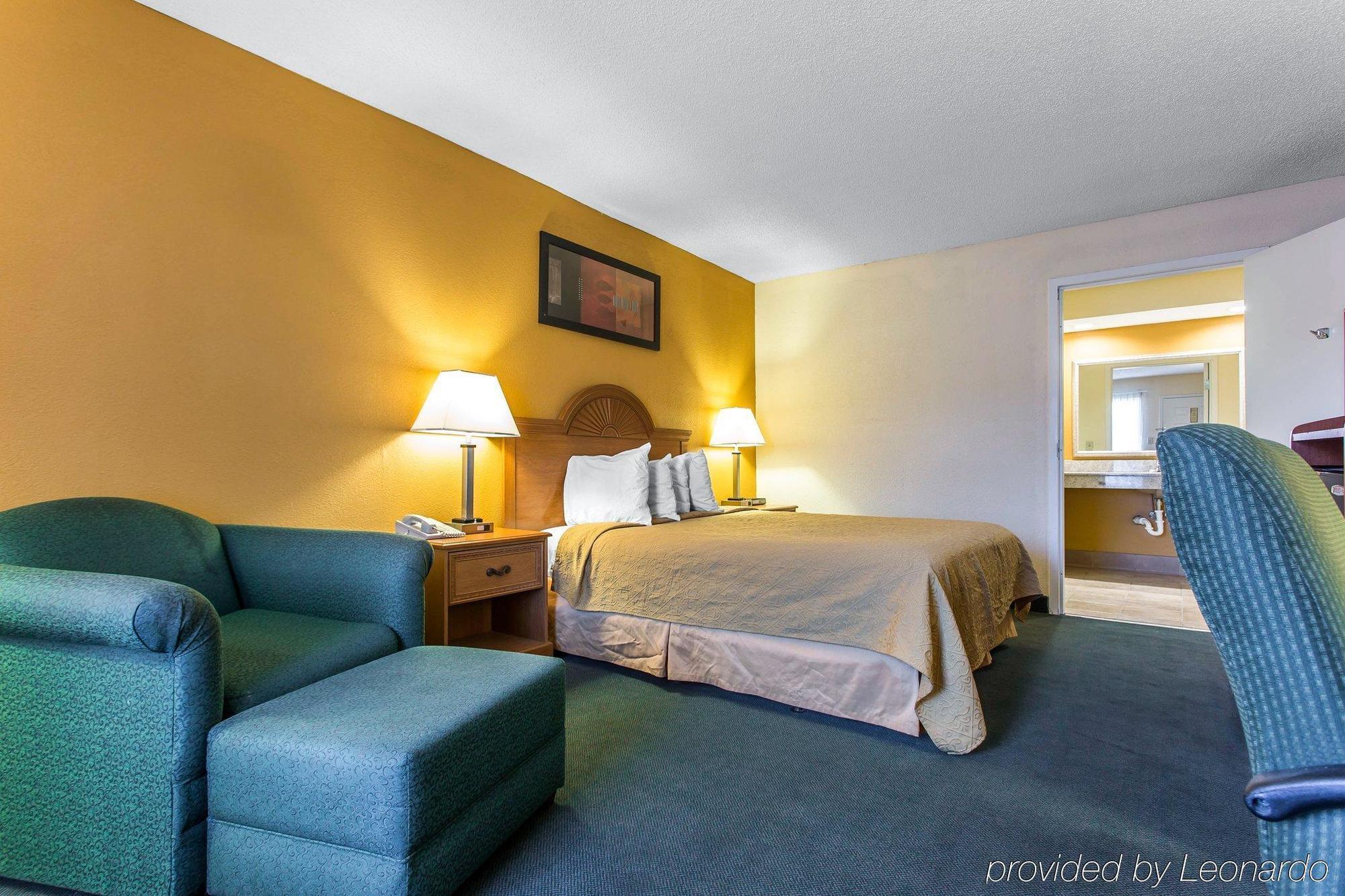 Quality Inn Айкен Экстерьер фото